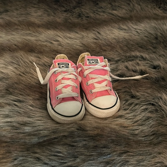 Converse all star girls size 8 low top bubble gum pink converse - Picture 1 of 4